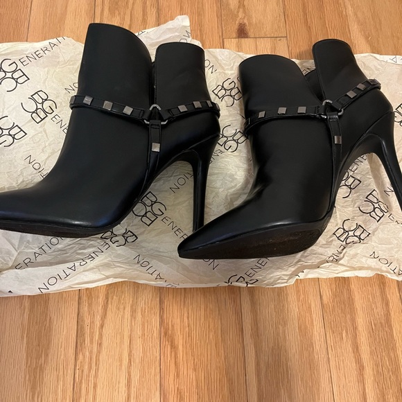 Very elegant and chic black Valentino style boots - Picture 5 of 10